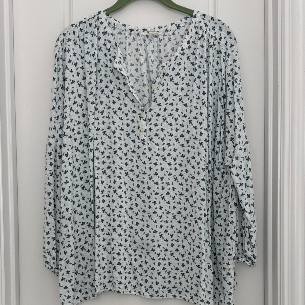 Caslon White and Black Floral Blouse